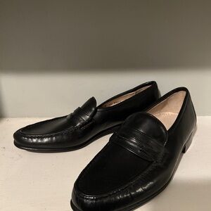Johnston & Murphy Black Leather Slip-On Loafers